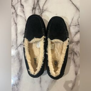 Ugg slippers - size 8 (women)